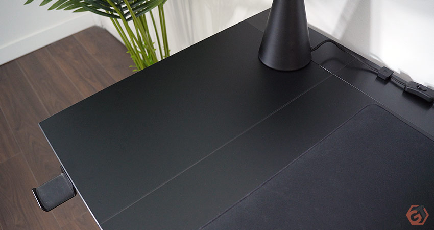 Zoom sur le plateau en trois sections