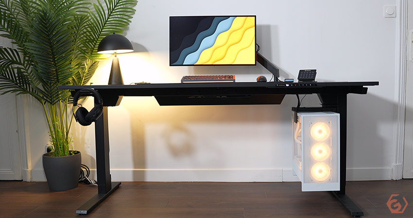Le Secretlab MAGNUS Evo avec bras pour écran